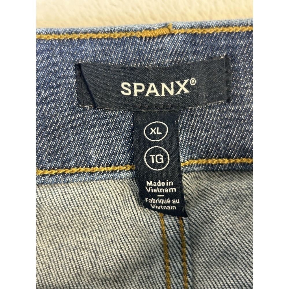 Spanx Shape EveryWear Flare Jeans Pull-On Casual Size XL Style 21164Q Slimming - Picture 3 of 9